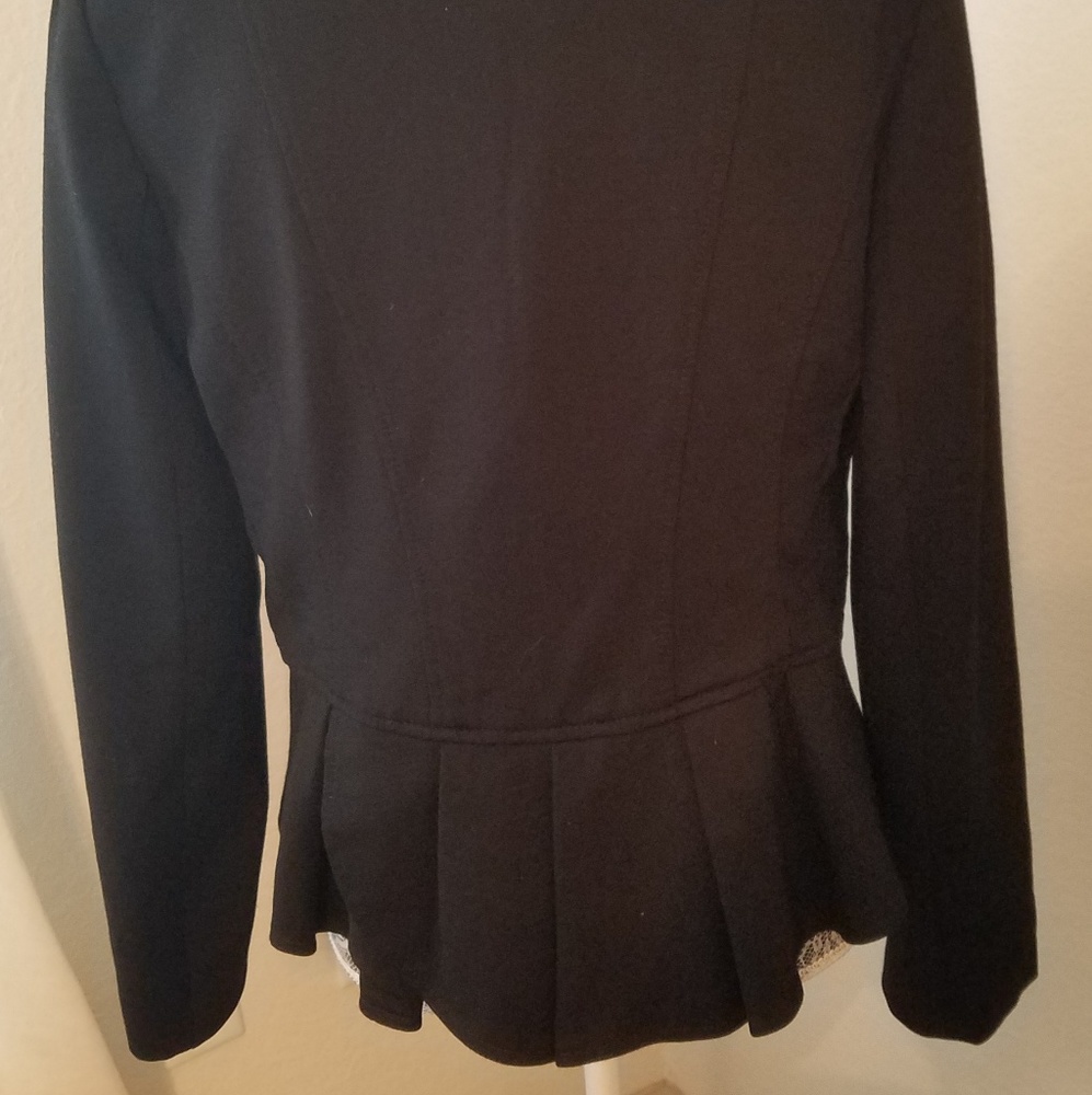 Blazer - Picture 2 of 3